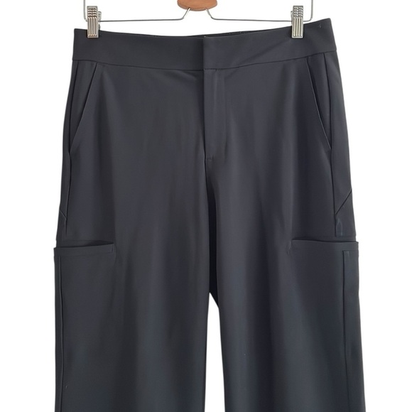 Athleta Stellar Black Cargo Pant Women’s 8Tall - Picture 3 of 14